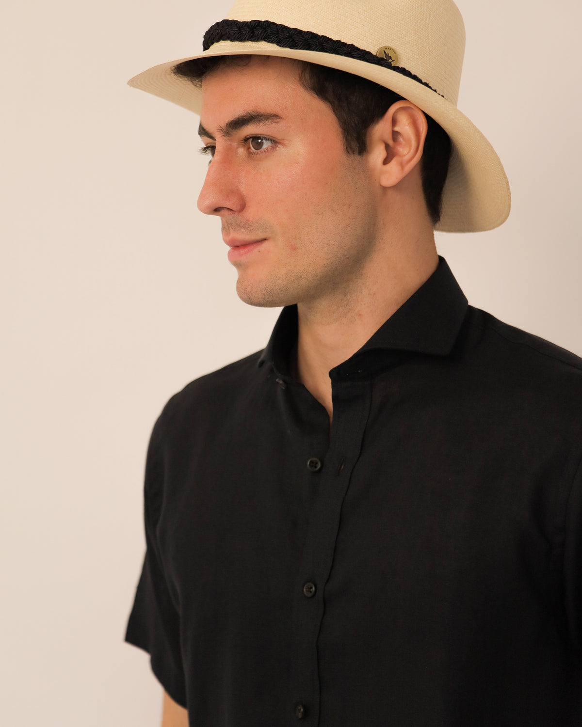 Camisa 100% Lino Cuello Francés Manga Corta- European Flax Jet Black