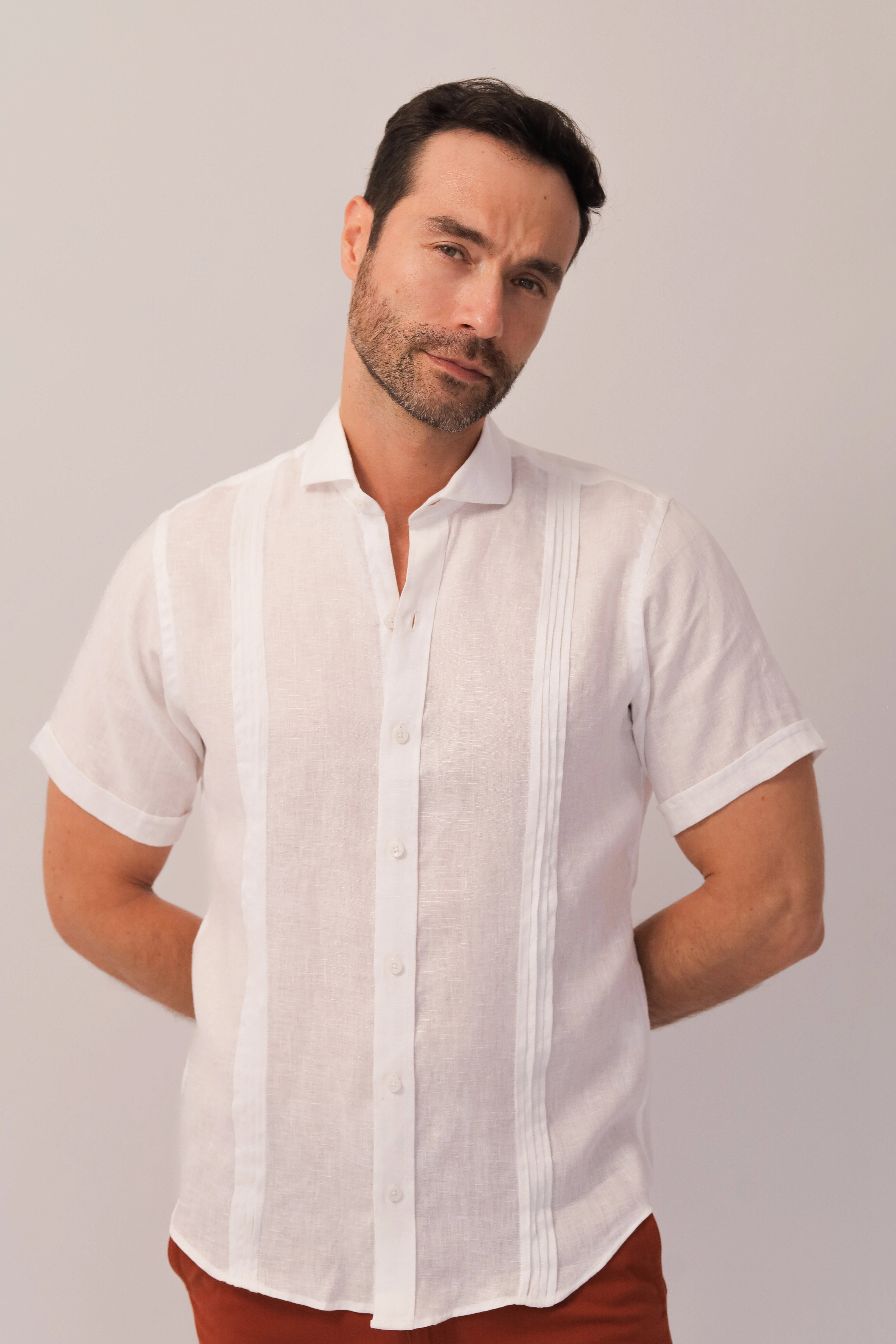 Guayabera 100% Lino Cuello Francés Manga Corta