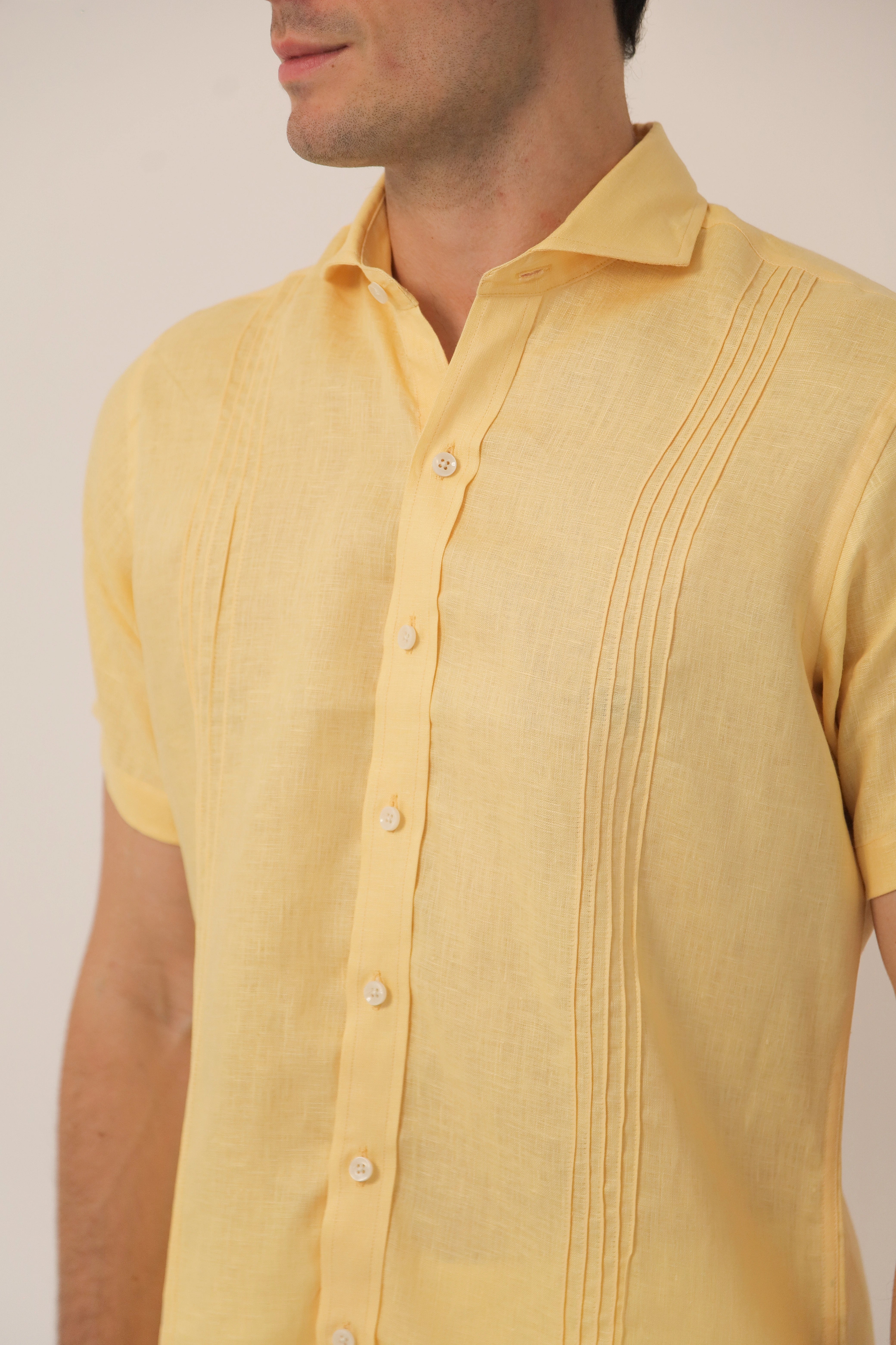 Guayabera 100% Lino Cuello Francés Manga Corta