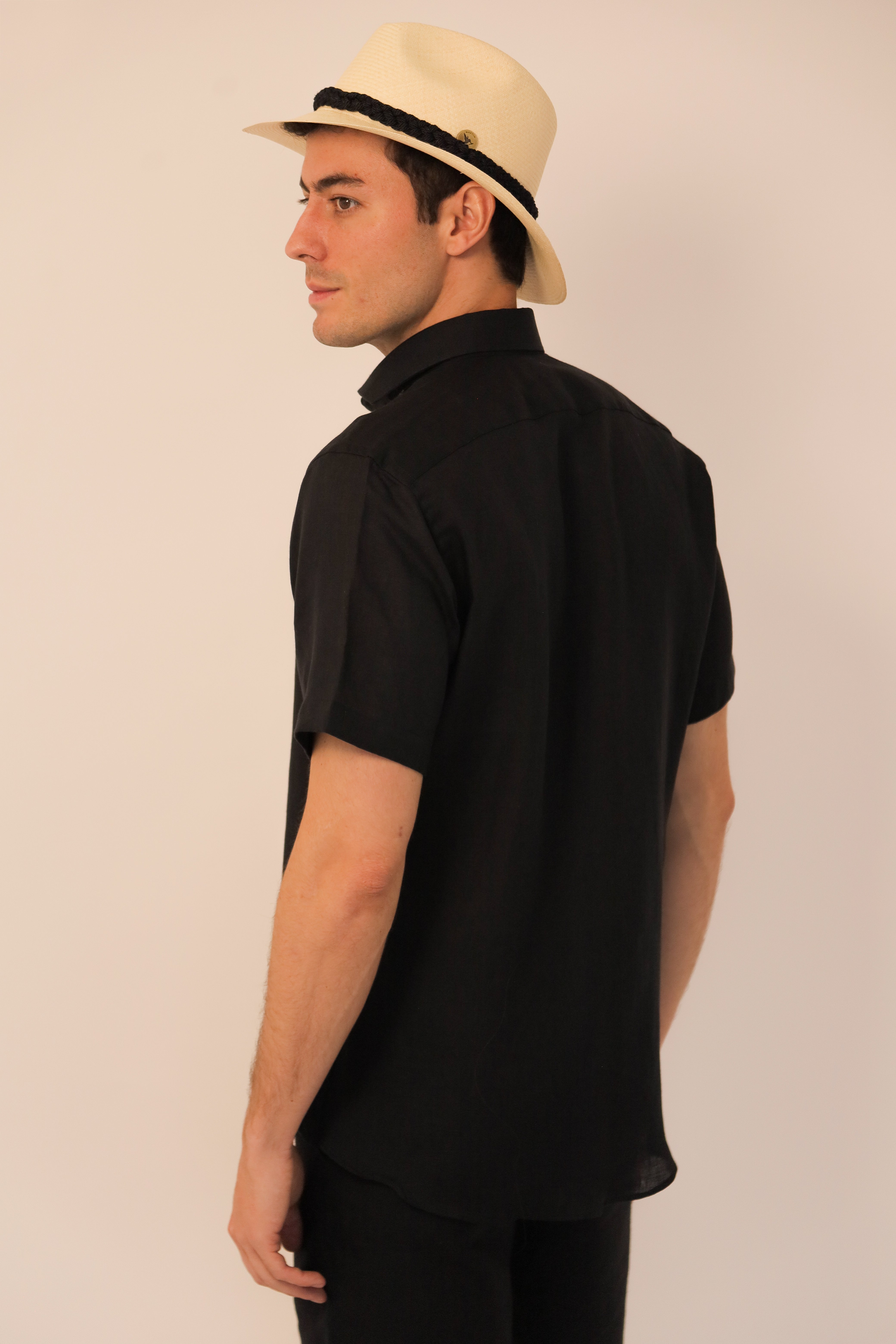 Camisa 100% Lino Cuello Francés Manga Corta- European Flax Jet Black